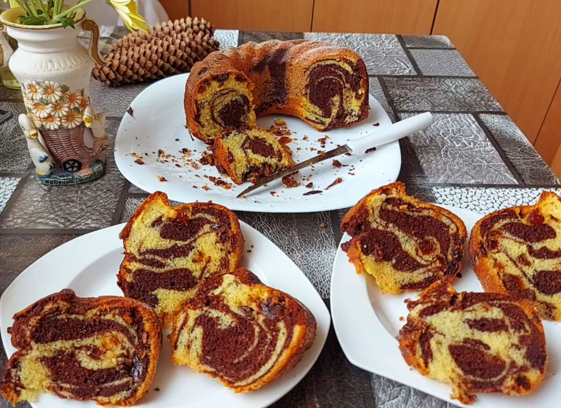 prikaz isečenog mramornog kuglofa