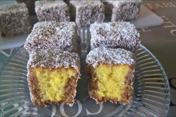 Griz kolač sa kokosom i čokoladom – mekan domaći desert